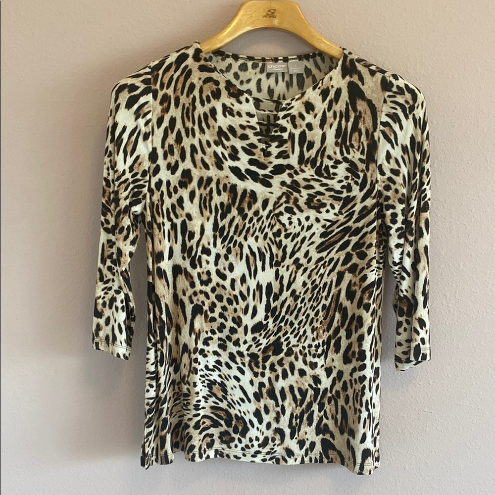 Chico's travelers Animal Print top Size 1 (US 8/10)